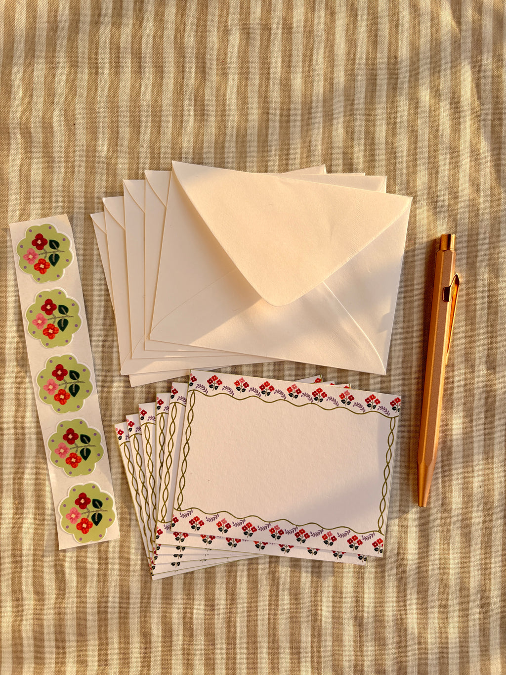 Bessie 3R Notecard Set