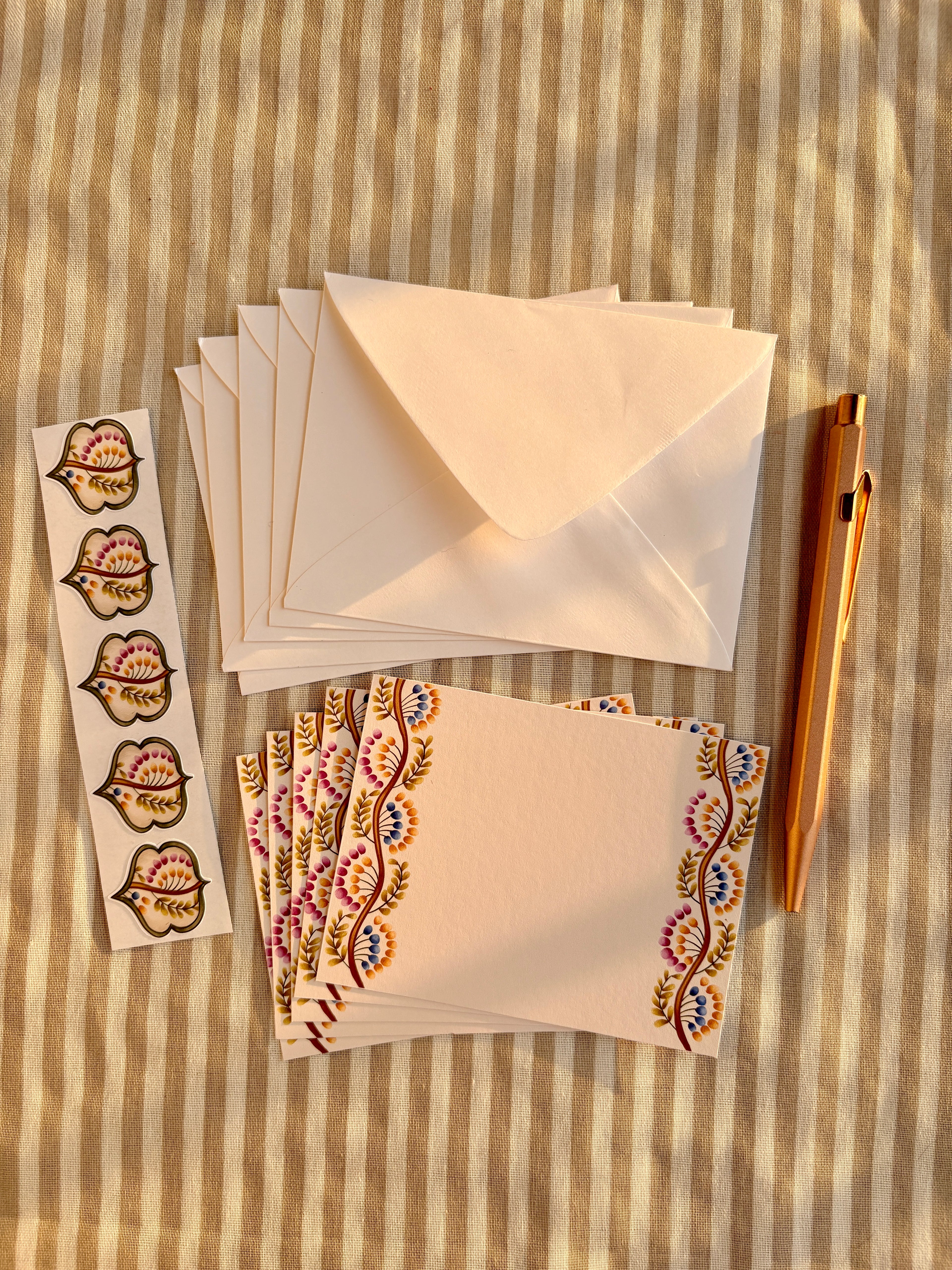 Delia 3R Notecard Set