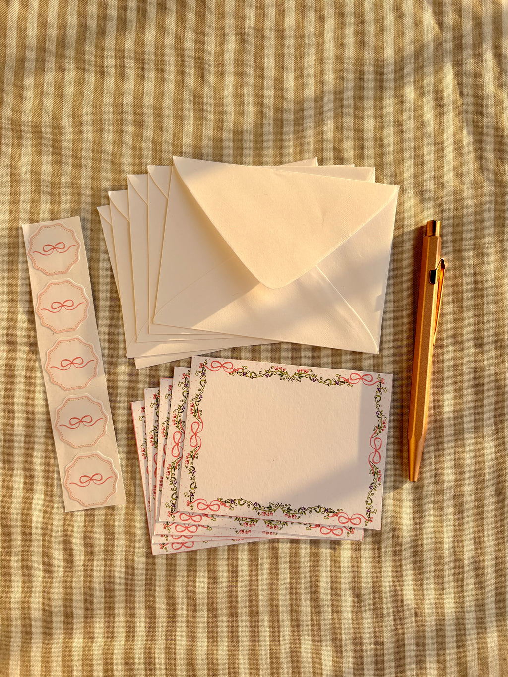 Feliza 3R Notecard Set