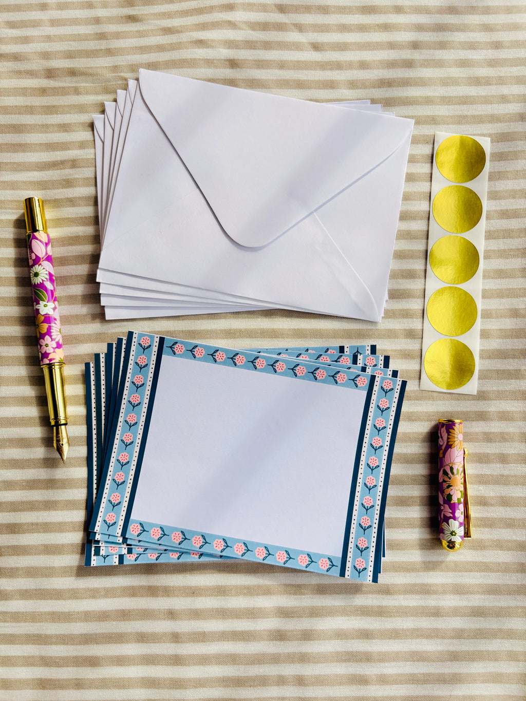 Mae 4R Notecard Set