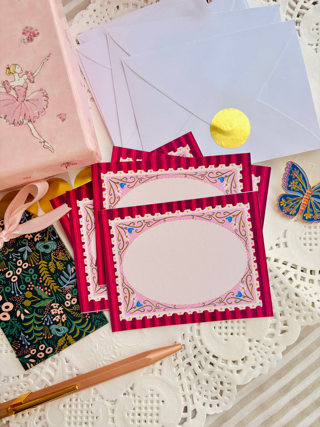 Valentina 3R Notecard Set