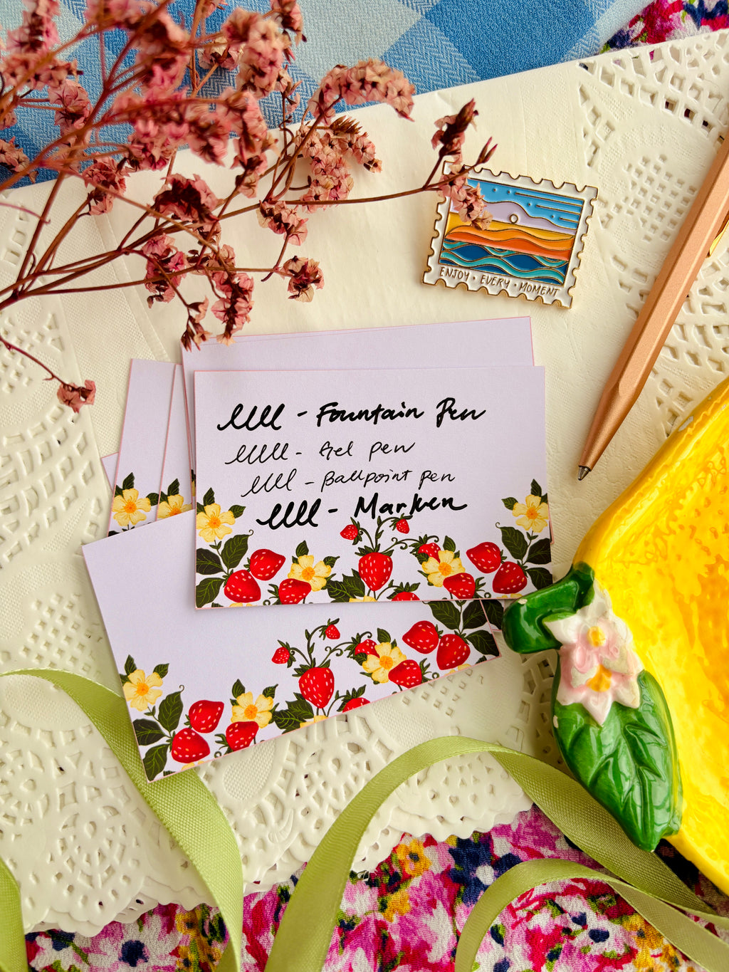 Strawberries Gift Card Set