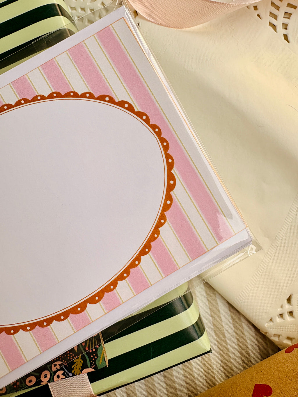 Lottie 4R Notecard Set