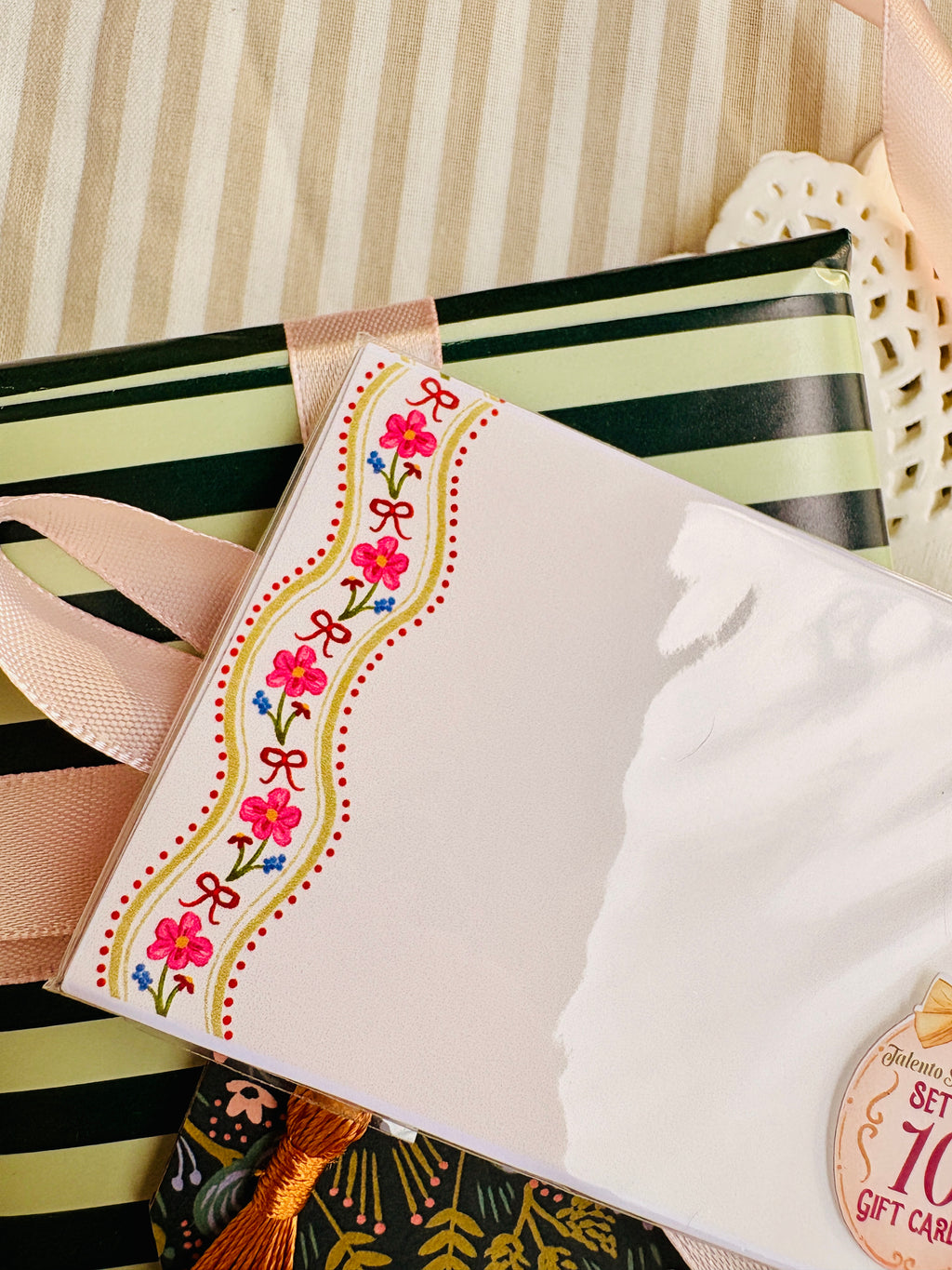 Marie Gift Card Set
